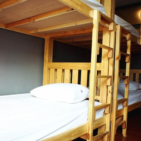 Ideer Hostel Банкок Екстериор снимка