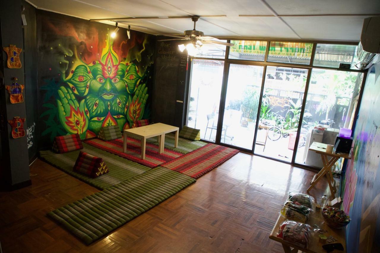Ideer Hostel Банкок Екстериор снимка