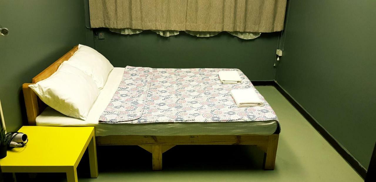 Ideer Hostel Банкок Екстериор снимка